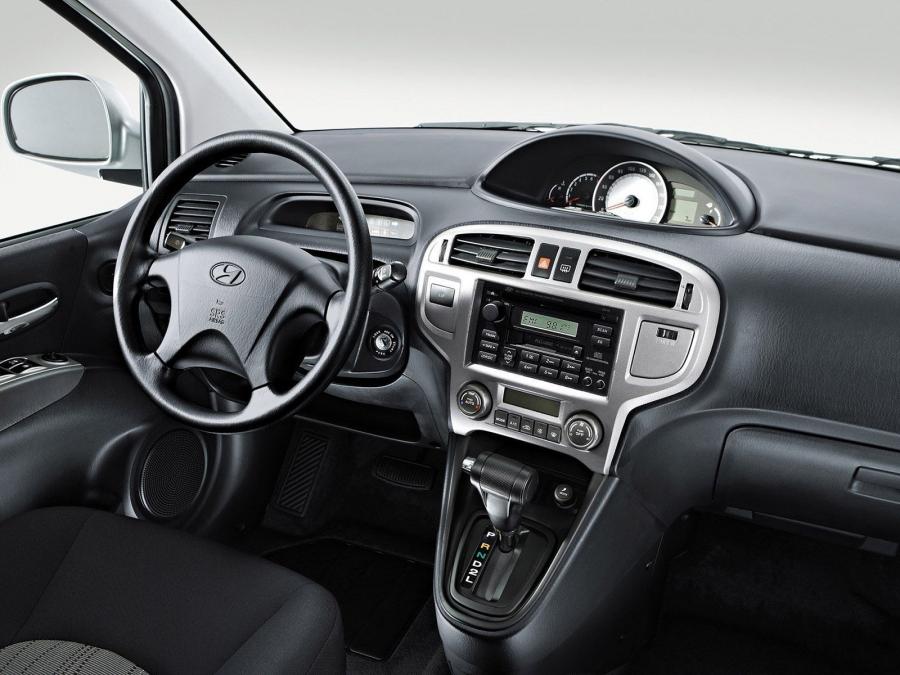 Торпедо Hyundai Matrix 2008 года  (фото 36 из 52)